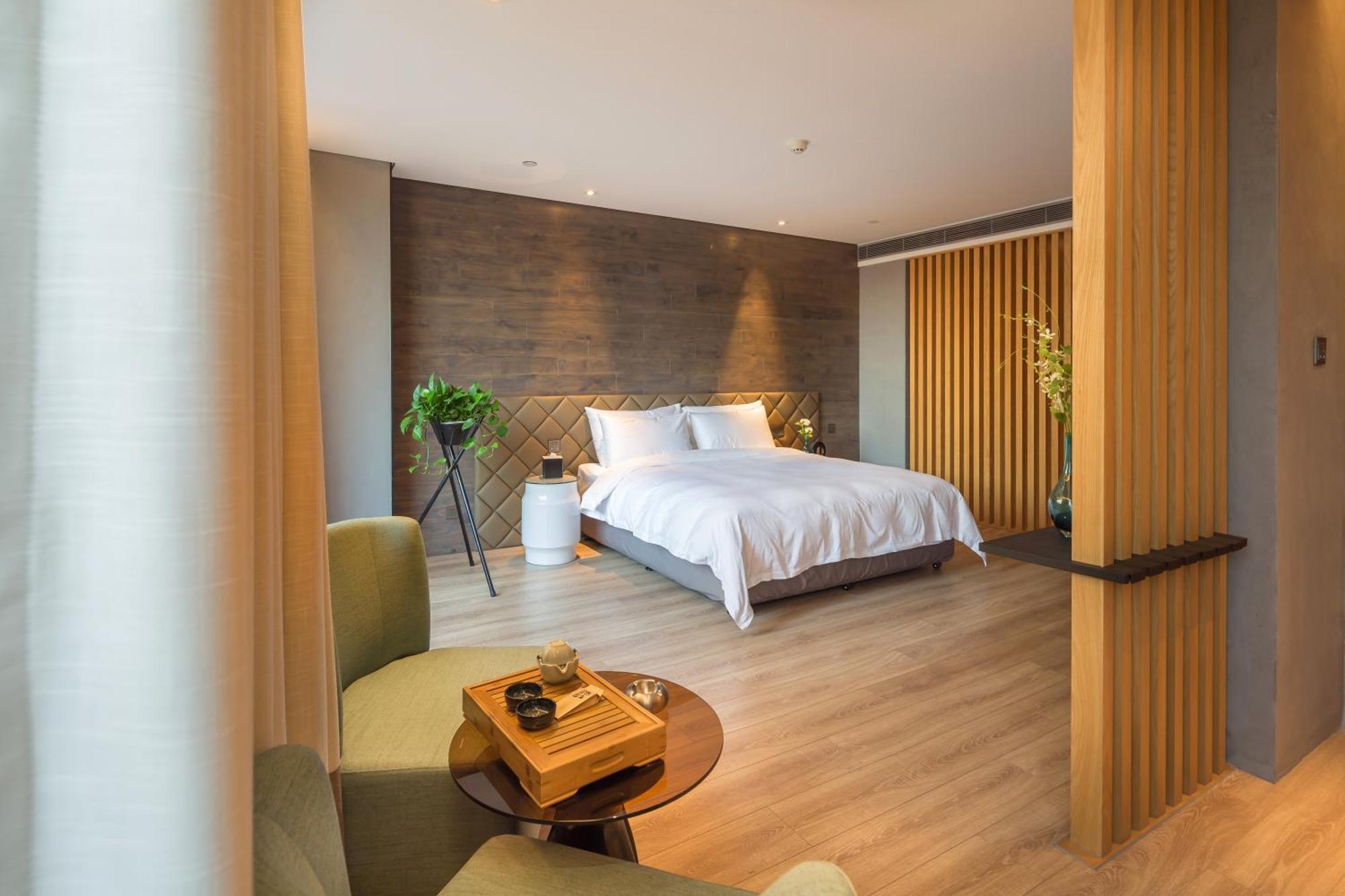 M Hotel Женгжо Екстериор снимка