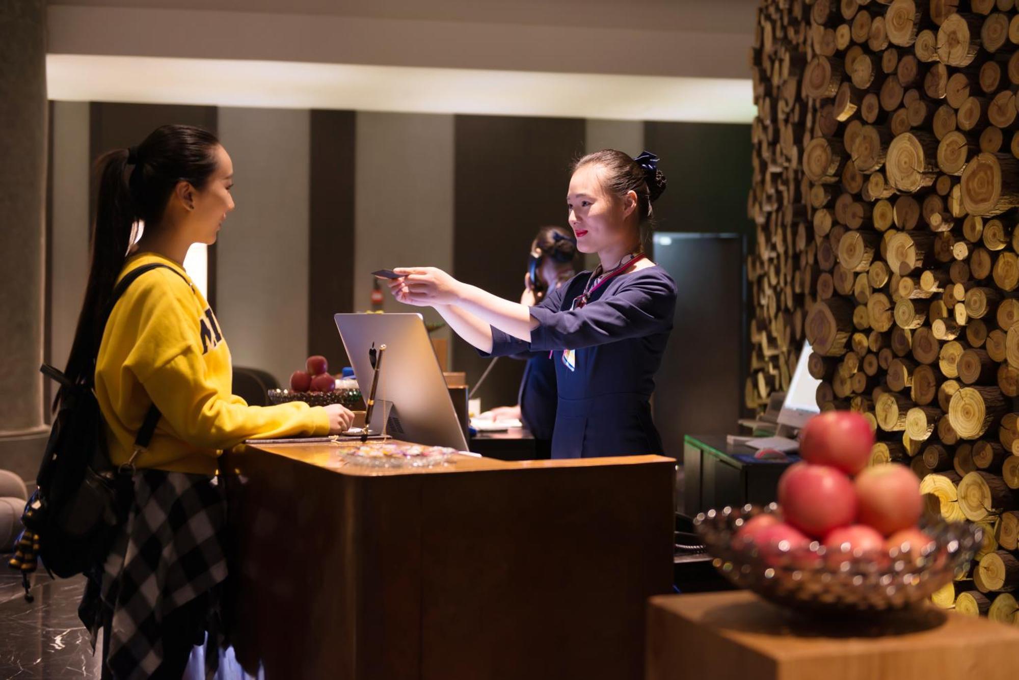 M Hotel Женгжо Екстериор снимка