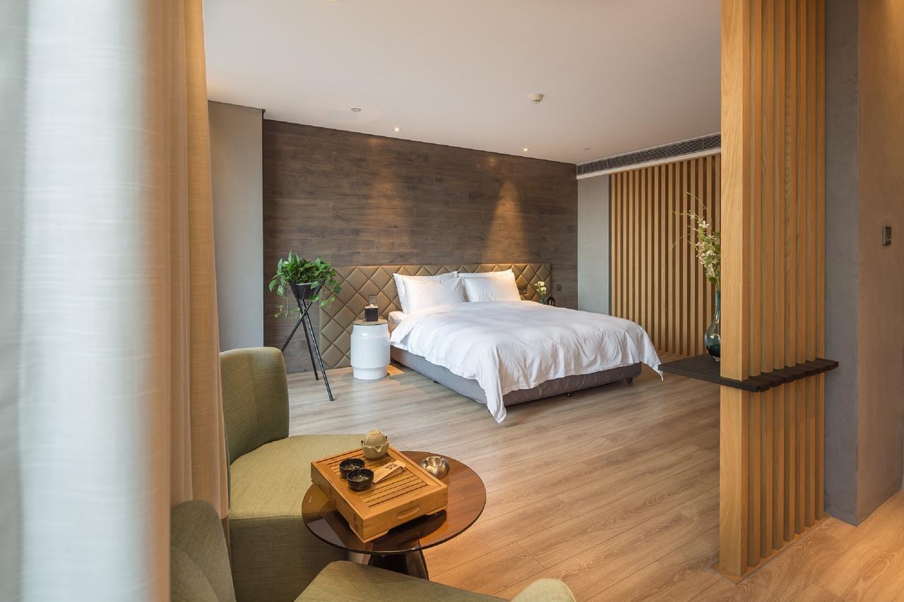 M Hotel Женгжо Екстериор снимка