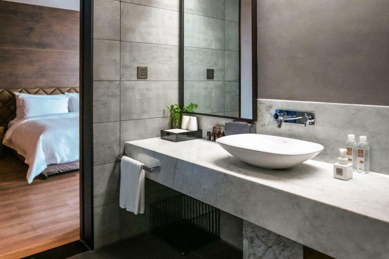 M Hotel Женгжо Екстериор снимка